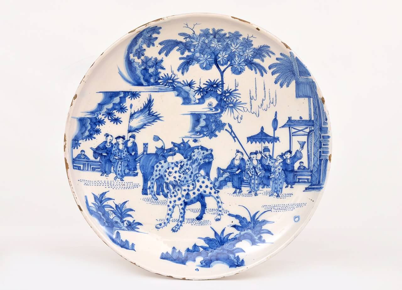 Antique Delftware Chinoiserie plate at Aronson Antiquairs