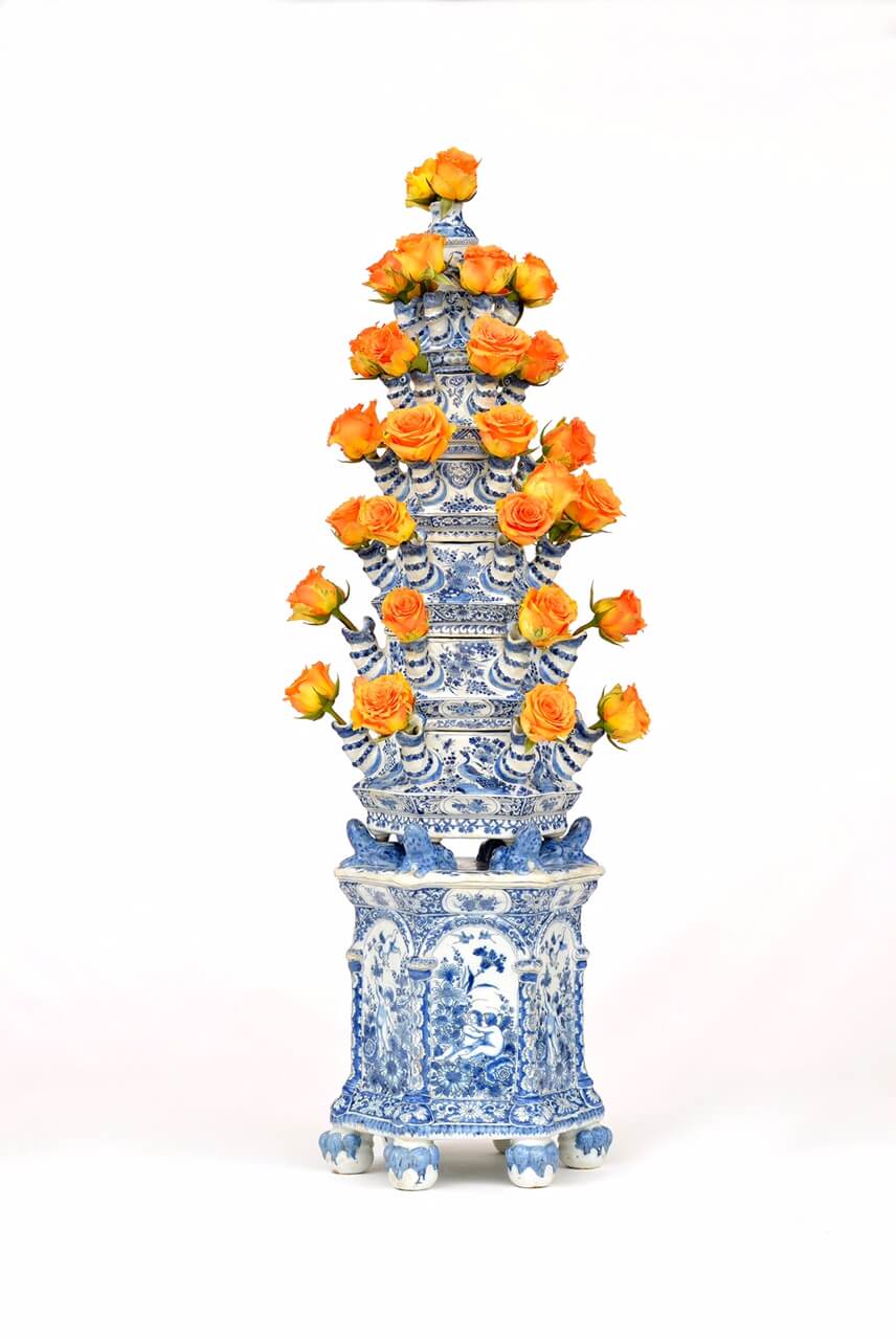 Delftware pyramidal flower vase