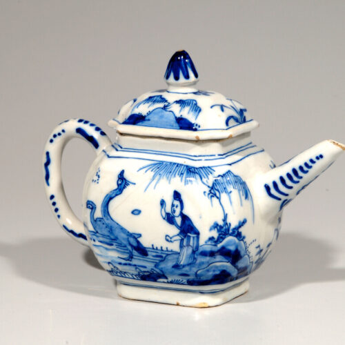 Aronson Chinoiserie antique delftware teapot