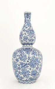 1323 Blue and White Large Double-Gourd-Shaped Vase