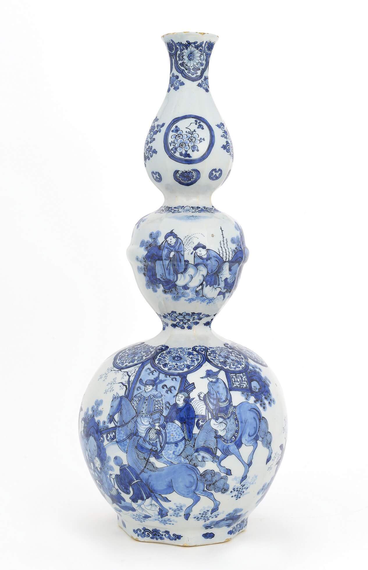 •D1304. Blue and White Large Triple-Gourd-Shaped Vase