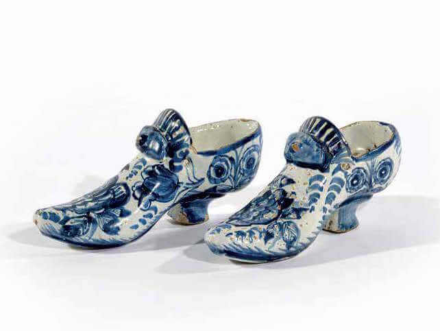 Delftware Blue and White shoes at Aronson Antiquairs