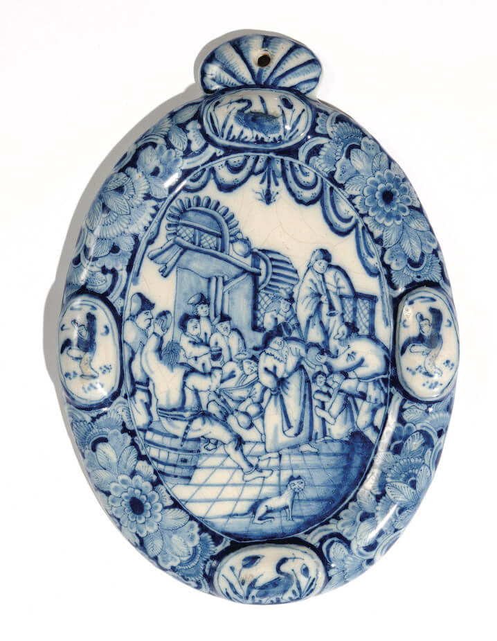 Delftware plaque for wall suspension