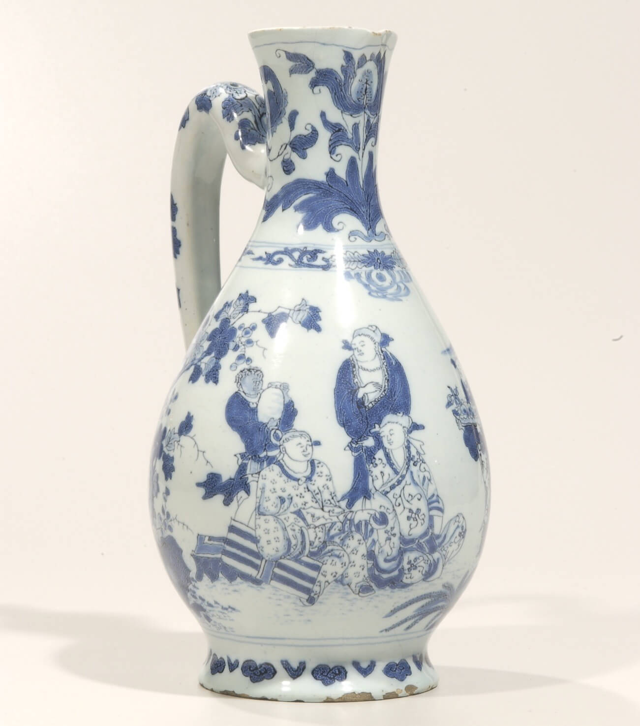 Antique chinoiserie ewer