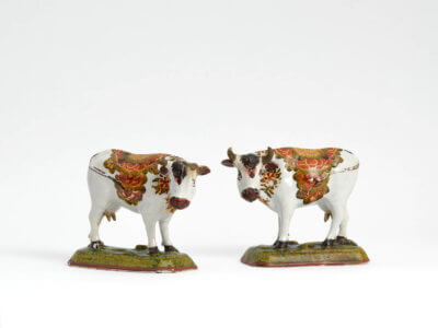 Antique Cows Polychrome