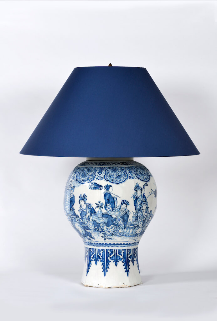 delftware chinoiserie lamp