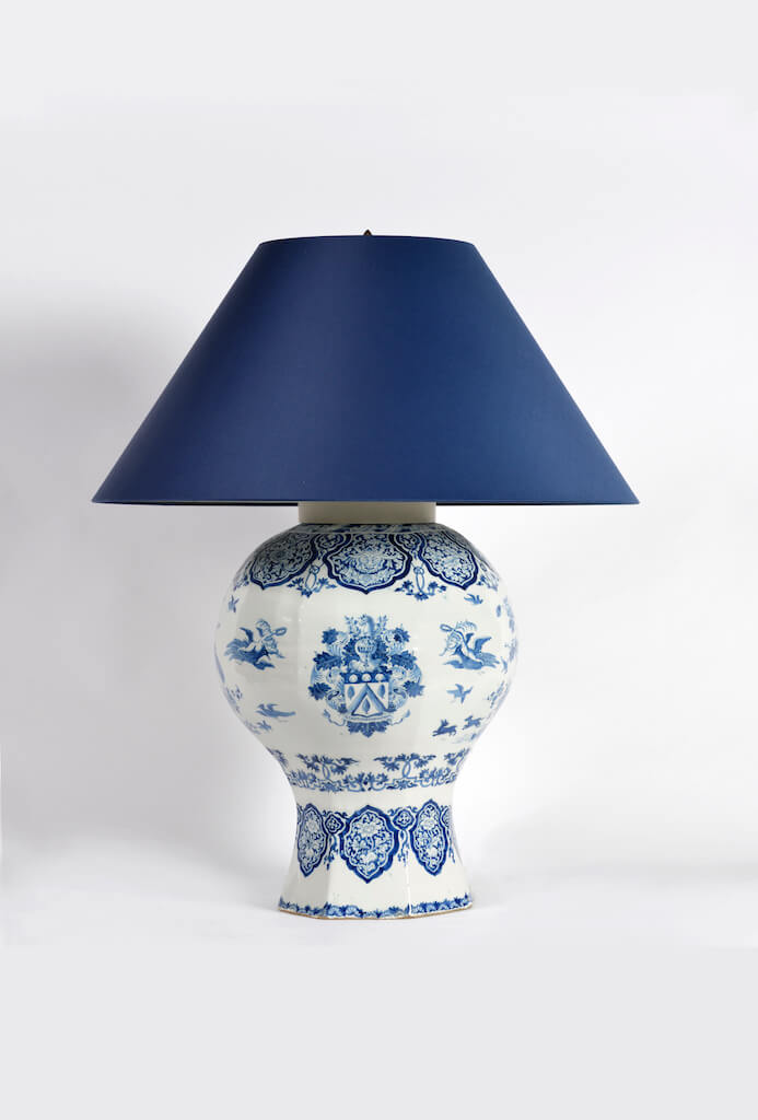 delftware lamp blue and white