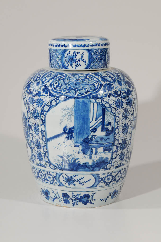 8842. Blue and White Large Jar and Cover ceramic large jar antique delftware