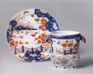 'Delft-Imari' Glass-Cooler and Plate