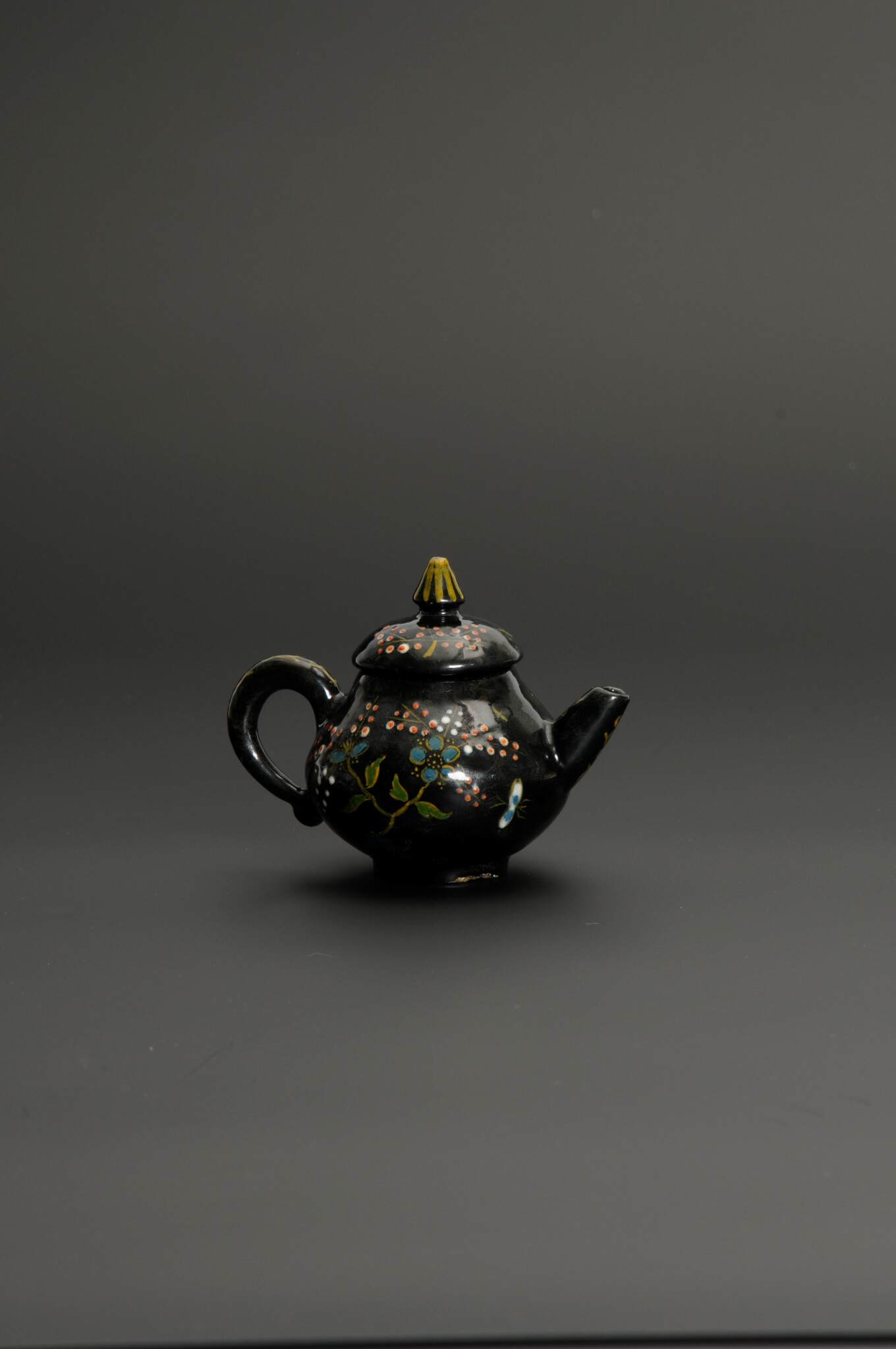 D1046. ‘Black Delftware’ Teapot and Cover