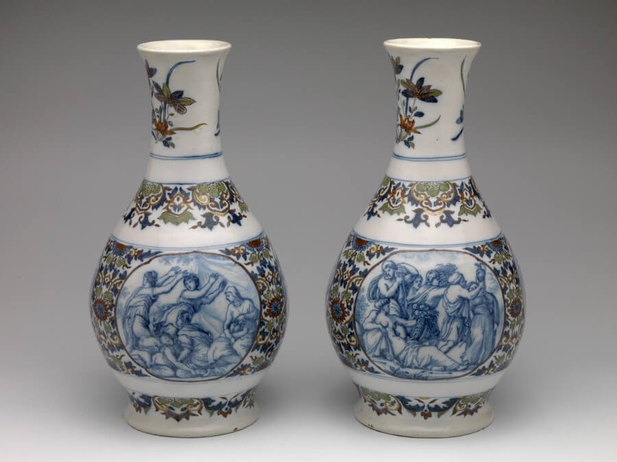 Pair of polychrome vases produced by Het Moriaanshooft factory
