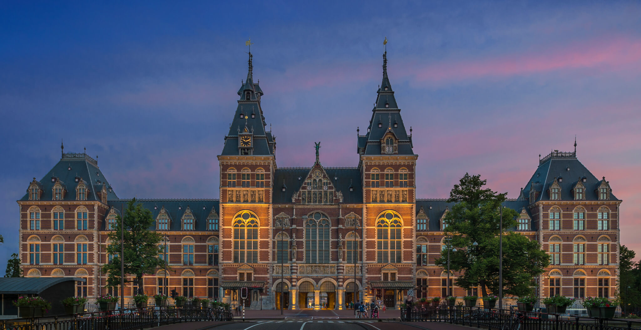 Rijksmuseum Amsterdam exterior