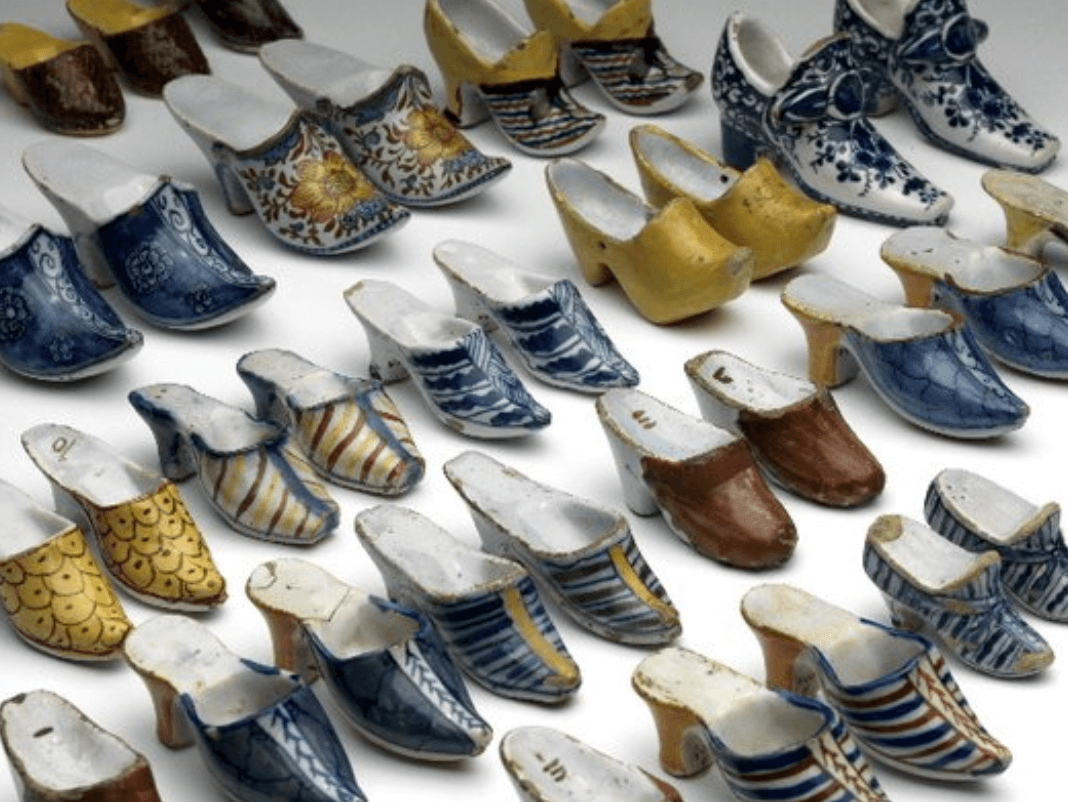 Delftware shoes