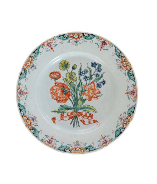 Petit feu plate with flowers and bow