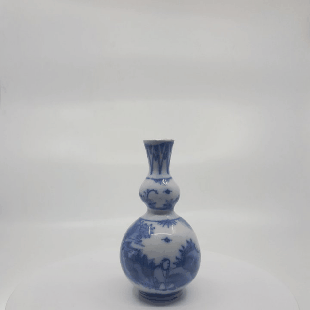 Delftware vase Delftware vase