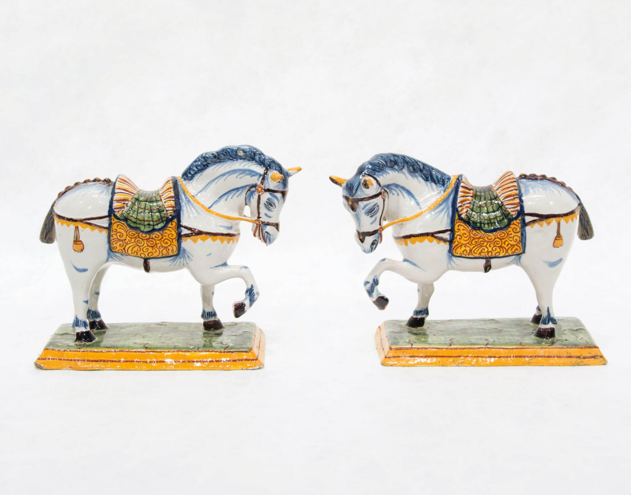 Polychrome models of horses Polychrome models of horses