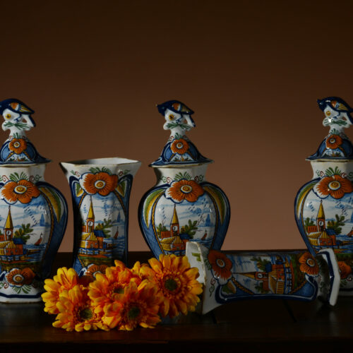 Polychrome Garniture (D2147)