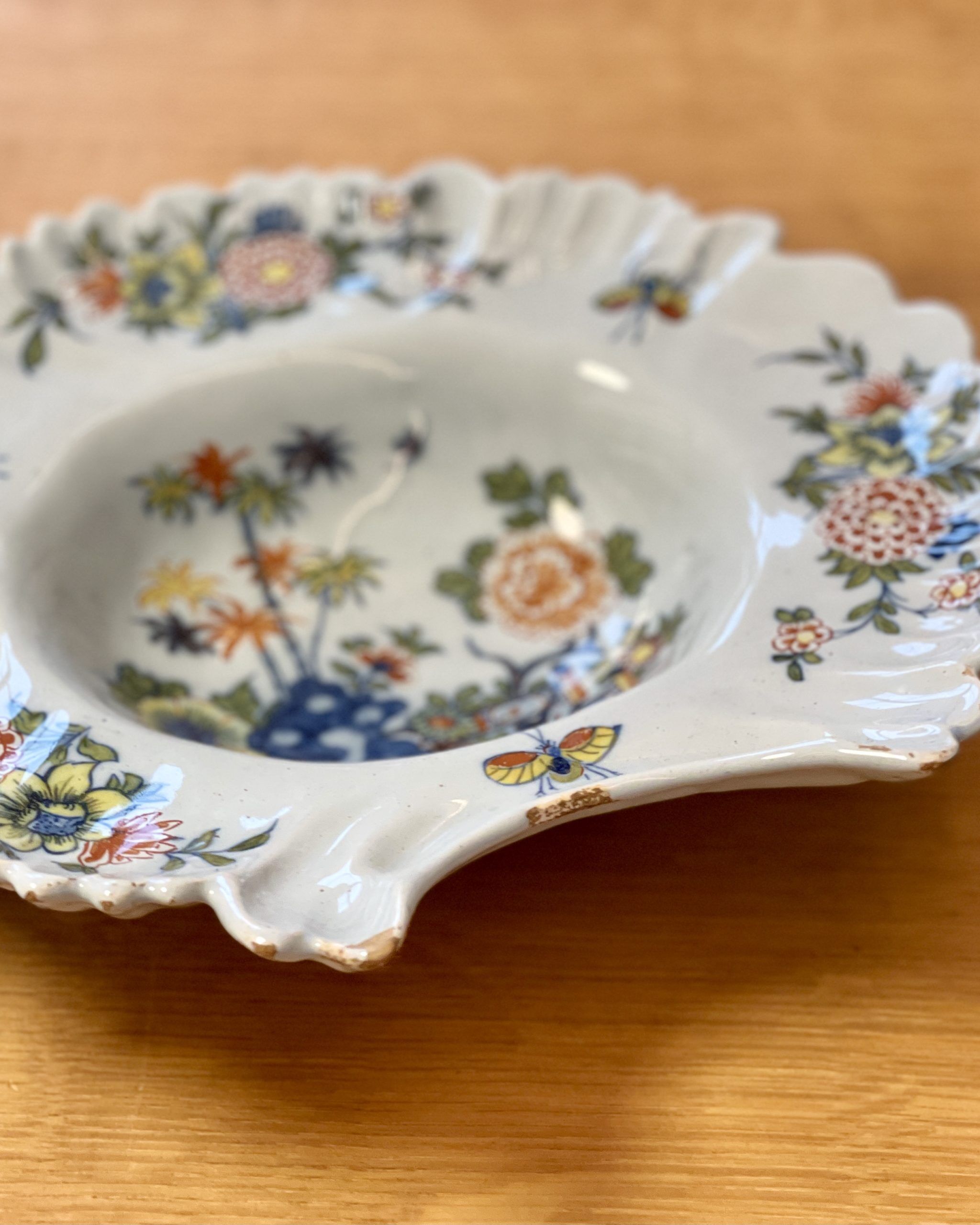 Polychrome Fluted Oval Barber's Bowl