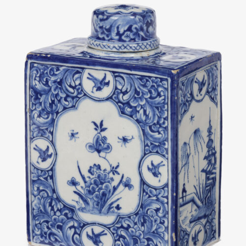 D2337. Blue And White Tea Canister And Cover