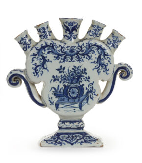 D2312. Blue And White Flower Vase