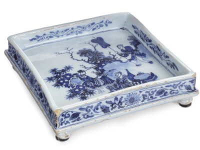 D2308. Blue And White Square Tray