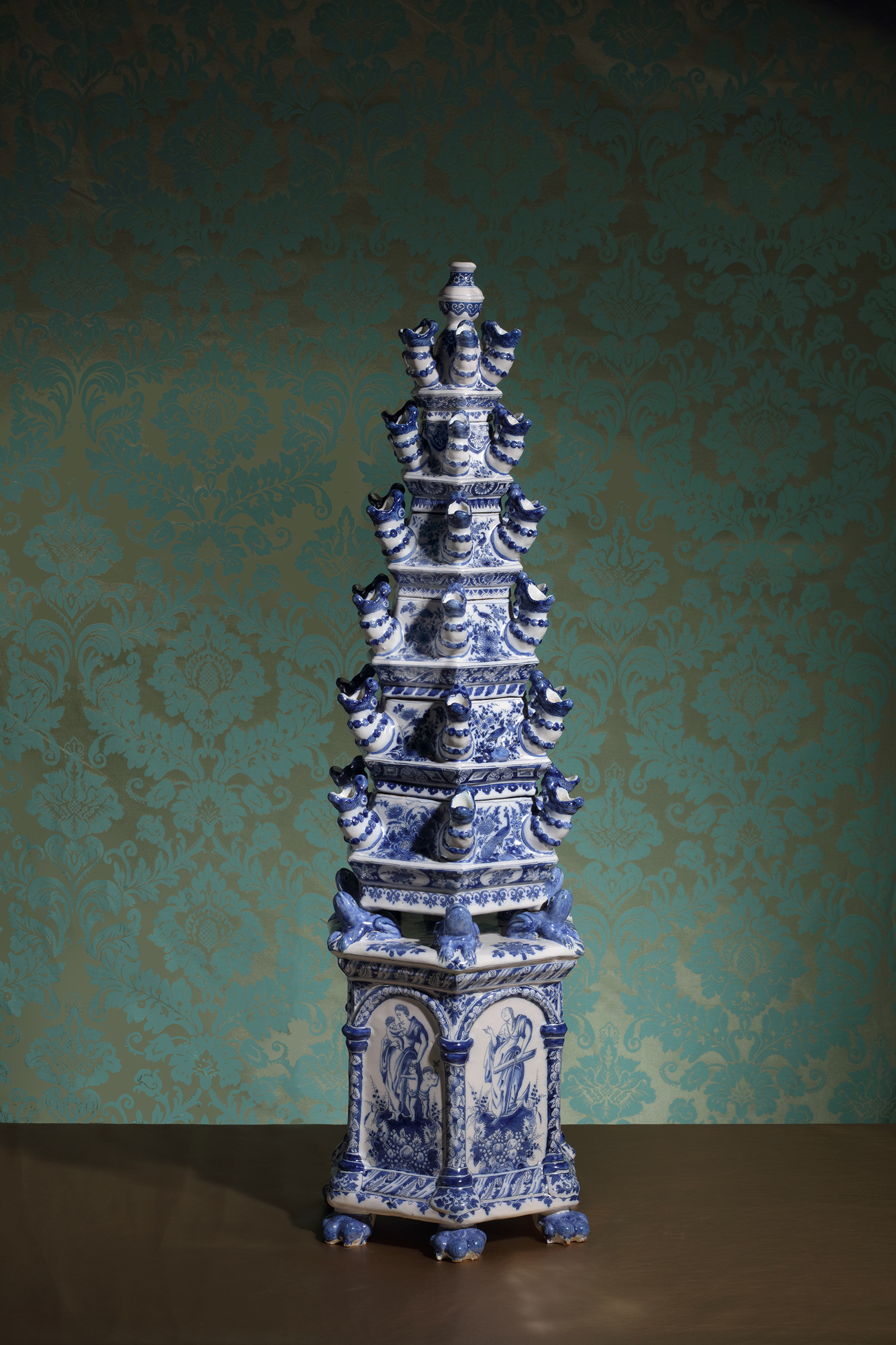 D2410 Blue and White Pyramidal Flower Vase, Adrianus Kocx, The Greek A, Delft, circa 1690