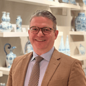 Robert D. Aronson, Aronson Antiquairs Robert D. Aronson, Aronson Antiquairs