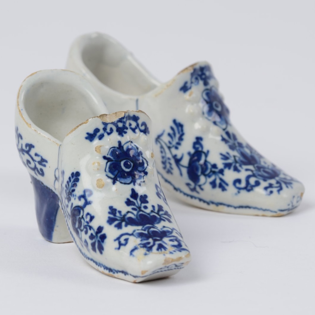 D2045. Pair of Blue and White Models of Shoes Delft, circa 1760